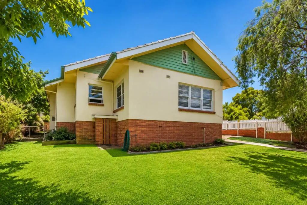 Chermside Luxury House